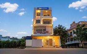 Fabhotel New Dream Palace - Nr Acropilose Mall And Ruby Hospital